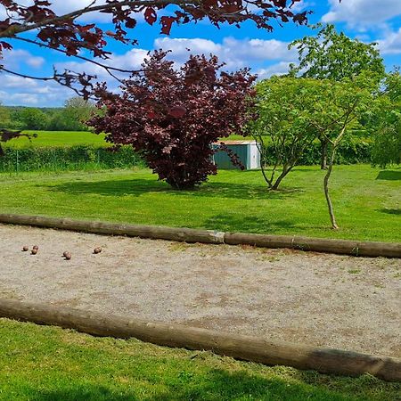 Gite De La Tuilerie Des Garandons Saint-Menoux Eksteriør billede